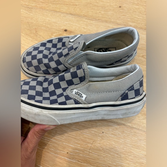 Boys vans size 10.5 - Picture 2 of 6